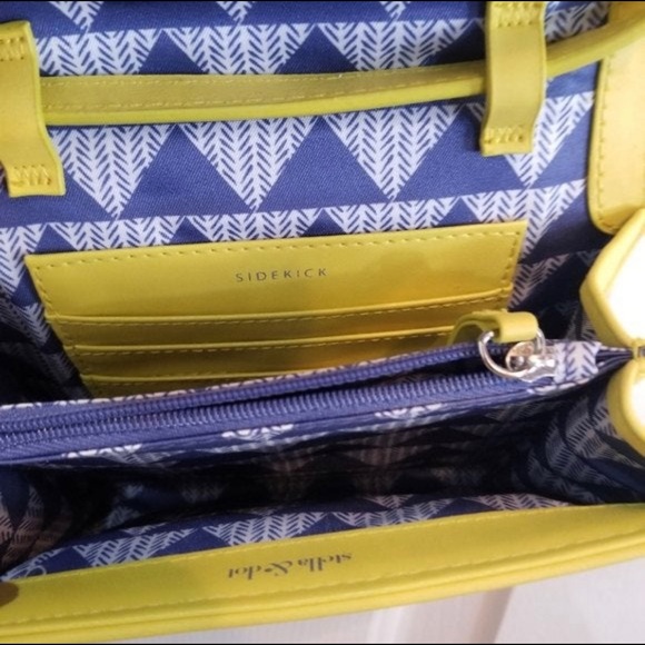 Stella & Dot Nolita Sidekick Crossbody Purse Yellow & Silver - Picture 4 of 4
